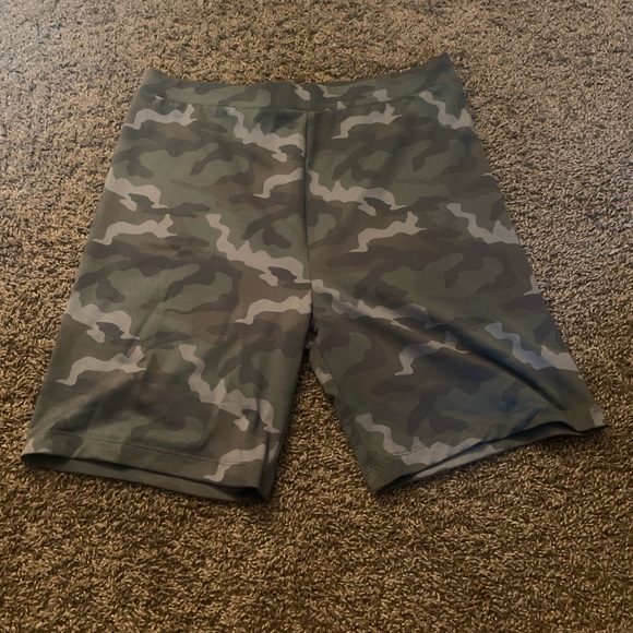 American Eagle Outfitters Pants - AE camo biker shorts Price firm